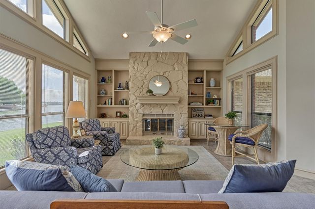 3126 Lazy Lake Lane, Montgomery, TX 77356