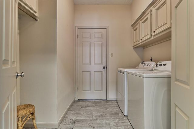 3126 Lazy Lake Lane, Montgomery, TX 77356