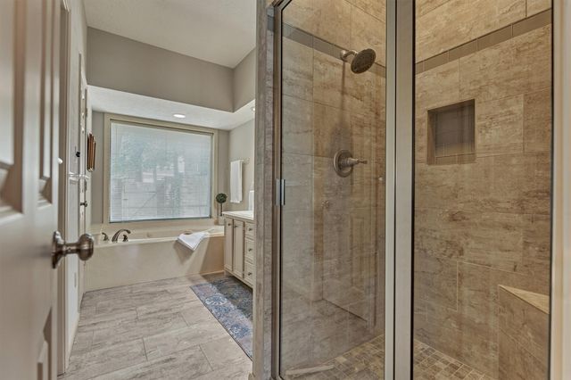 3126 Lazy Lake Lane, Montgomery, TX 77356