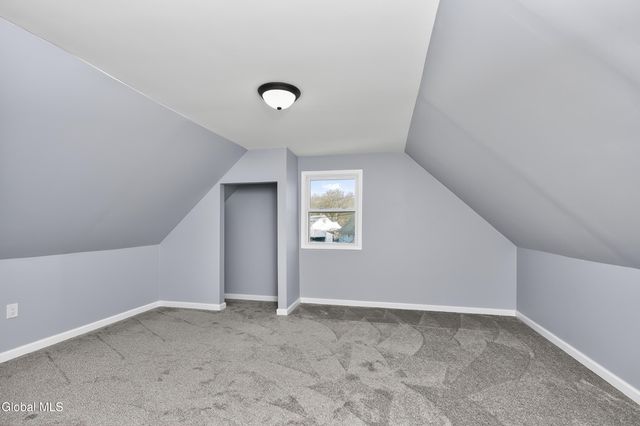 2 Jeffrey Lane, Colonie, NY 12211