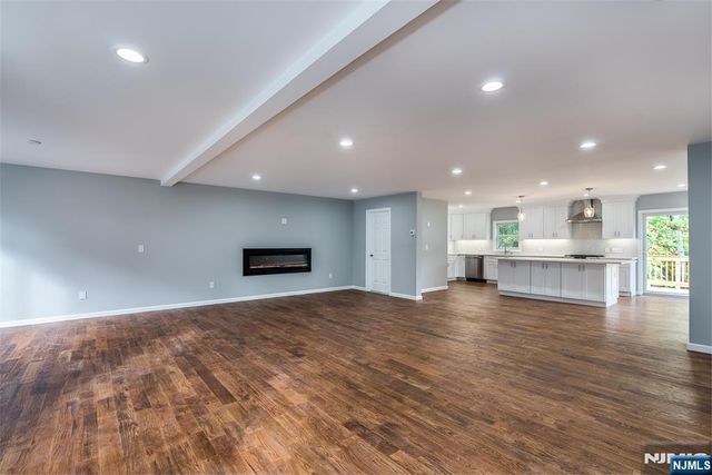 5 Stanley, Wanaque, NJ 07465