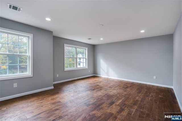 5 Stanley, Wanaque, NJ 07465