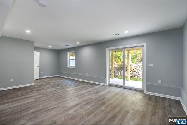 5 Stanley, Wanaque, NJ 07465