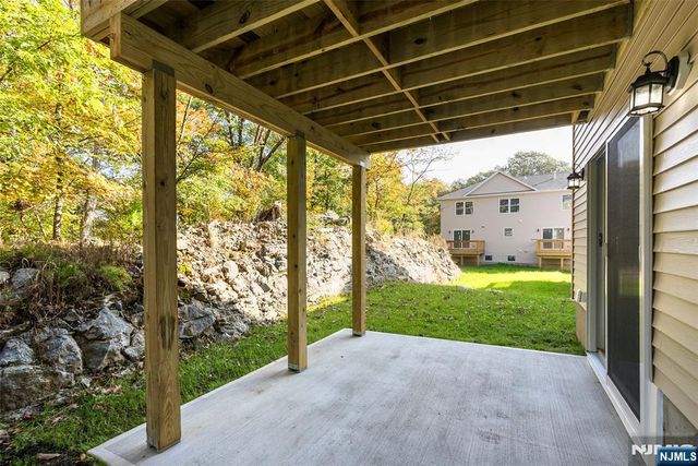 5 Stanley, Wanaque, NJ 07465