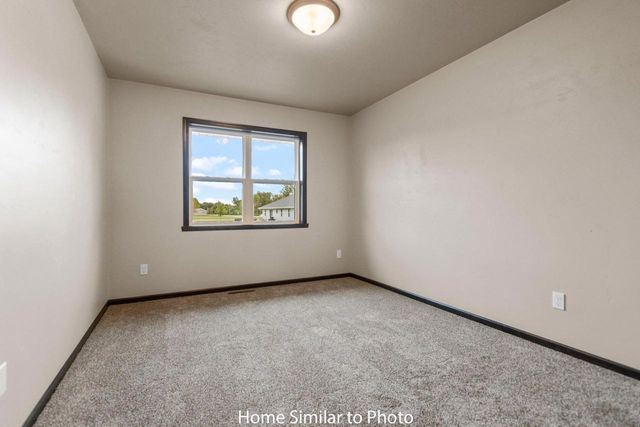 1696 BETTY JEAN LANE, Green Bay, WI 54313