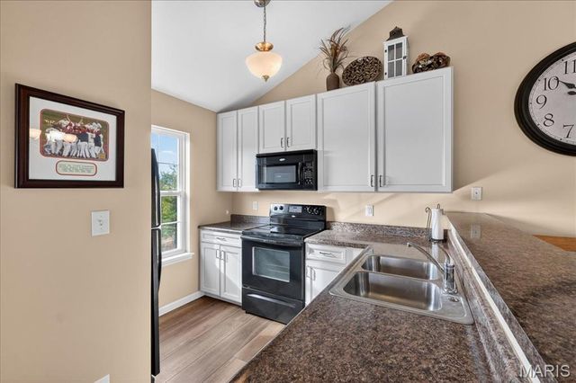 2490 Lampong Drive 300C, St Louis, MO 63125