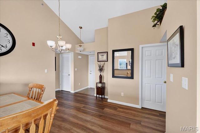 2490 Lampong Drive 300C, St Louis, MO 63125