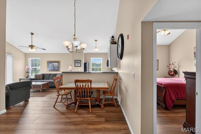 2490 Lampong Drive 300C, St Louis, MO 63125