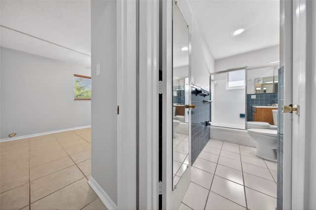 1460 NW 70th Ter, Margate, FL 33063