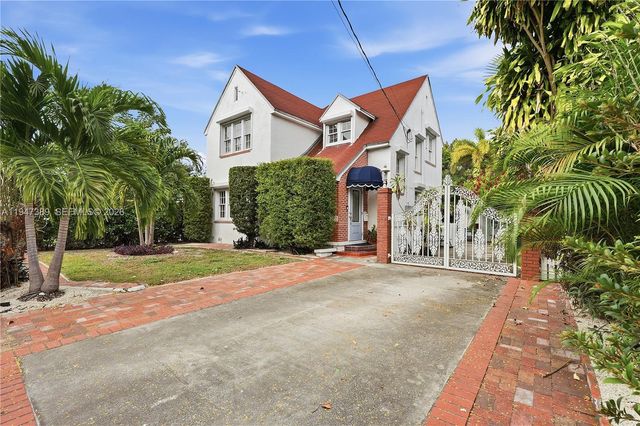 2533 SW 5th St, Miami, FL 33135