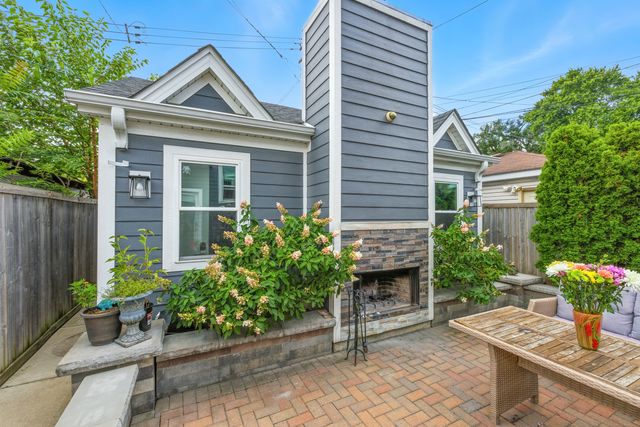 3721 W Wabansia Avenue, Chicago, IL 60647