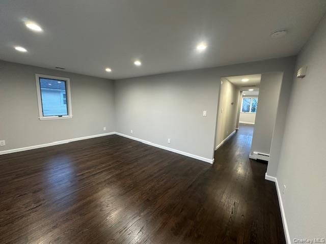 38 Avenue B 2nd Fl, Port Washington, NY 11050