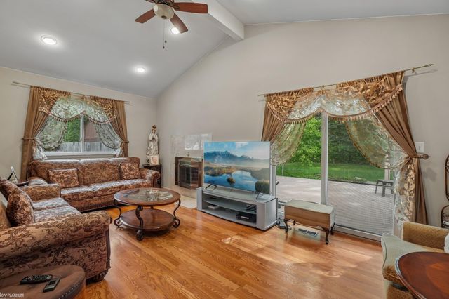 37266 Tamarack Drive, Sterling Heights, MI 48310