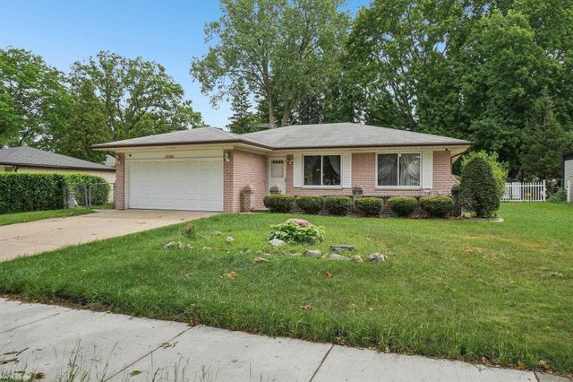 37266 Tamarack Drive, Sterling Heights, MI 48310