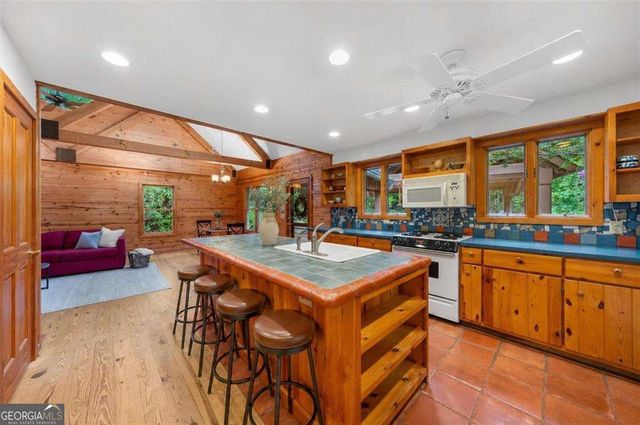 470 Sautee Ridge Road, Clarkesville, GA 30523