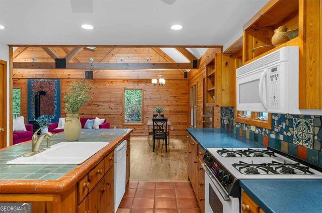470 Sautee Ridge Road, Clarkesville, GA 30523