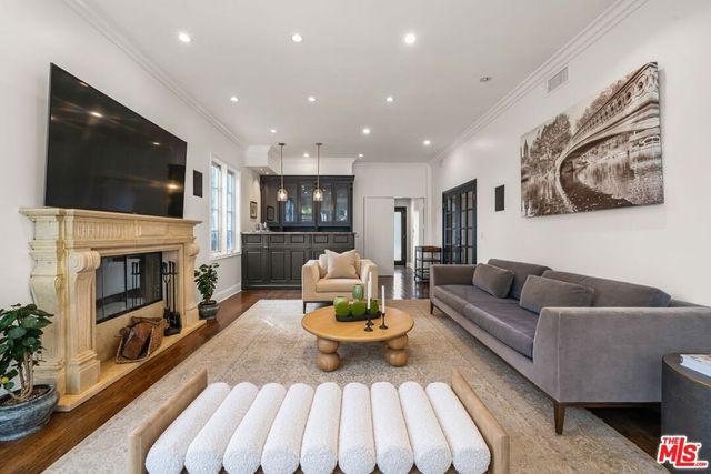 9023 Alto Cedro Drive, Beverly Hills, CA 90210