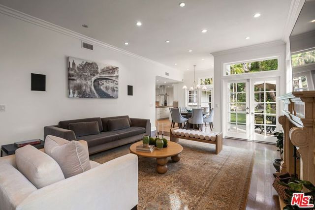 9023 Alto Cedro Drive, Beverly Hills, CA 90210