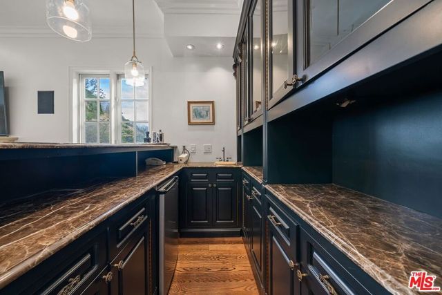 9023 Alto Cedro Drive, Beverly Hills, CA 90210