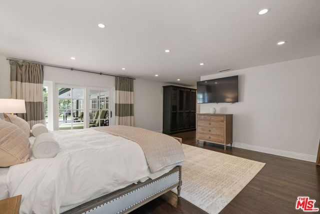 9023 Alto Cedro Drive, Beverly Hills, CA 90210