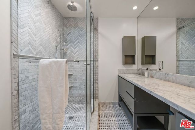 9023 Alto Cedro Drive, Beverly Hills, CA 90210