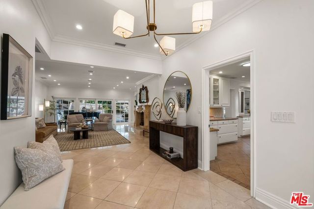 9023 Alto Cedro Drive, Beverly Hills, CA 90210