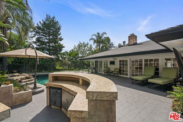 9023 Alto Cedro Drive, Beverly Hills, CA 90210