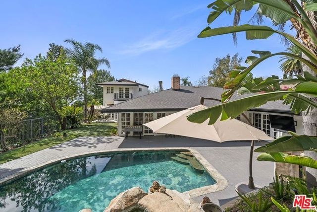 9023 Alto Cedro Drive, Beverly Hills, CA 90210