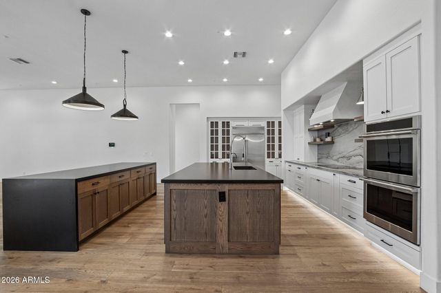 8645 E Wood Drive, Scottsdale, AZ 85260