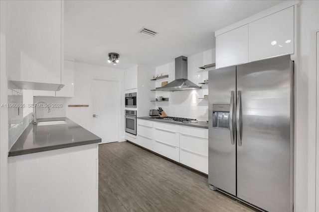 8100 SW 92nd Ct, Miami, FL 33173