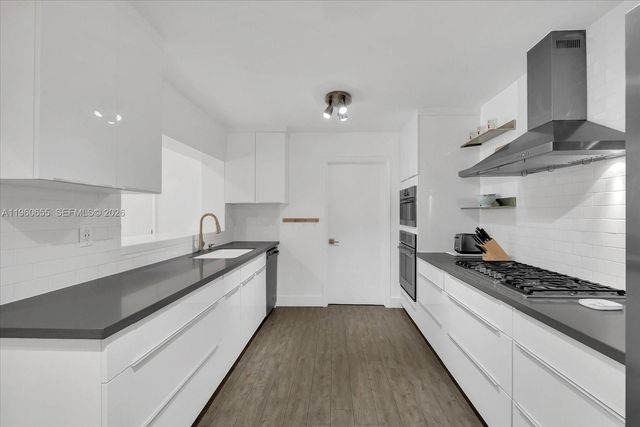 8100 SW 92nd Ct, Miami, FL 33173