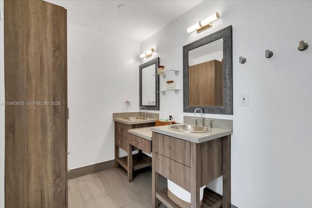 8100 SW 92nd Ct, Miami, FL 33173