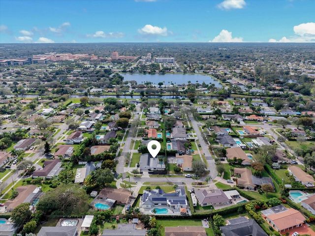 8100 SW 92nd Ct, Miami, FL 33173