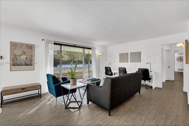 8100 SW 92nd Ct, Miami, FL 33173