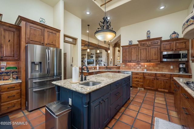 6145 Luna De Oro, Las Cruces, NM 88011