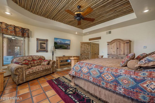 6145 Luna De Oro, Las Cruces, NM 88011