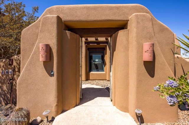 6145 Luna De Oro, Las Cruces, NM 88011