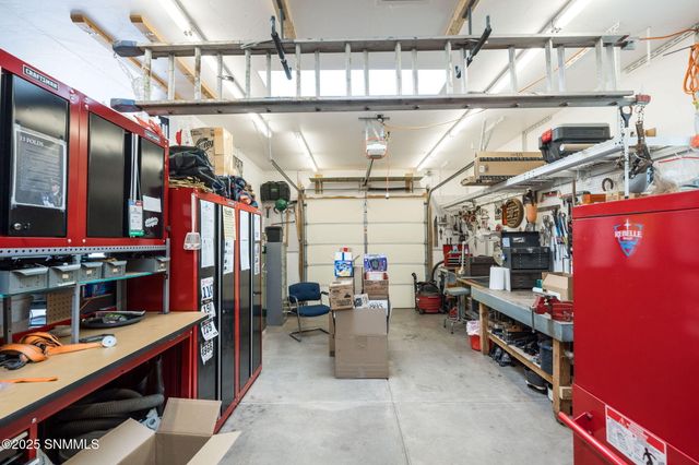 6145 Luna De Oro, Las Cruces, NM 88011