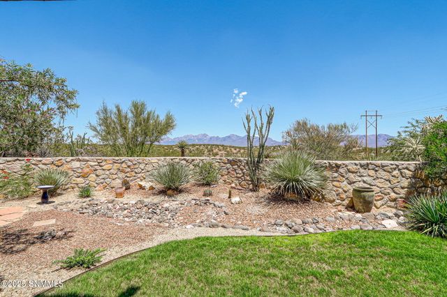 6145 Luna De Oro, Las Cruces, NM 88011