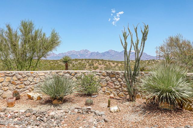 6145 Luna De Oro, Las Cruces, NM 88011