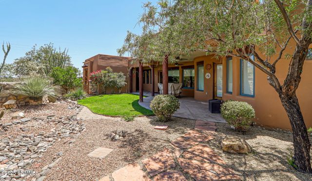 6145 Luna De Oro, Las Cruces, NM 88011