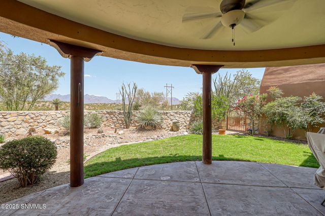 6145 Luna De Oro, Las Cruces, NM 88011