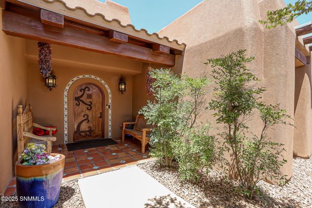 6145 Luna De Oro, Las Cruces, NM 88011