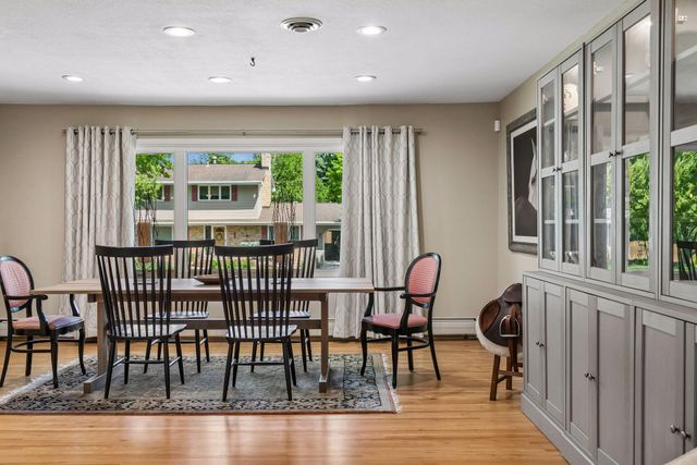 11304 19th Avenue S, Burnsville, MN 55337
