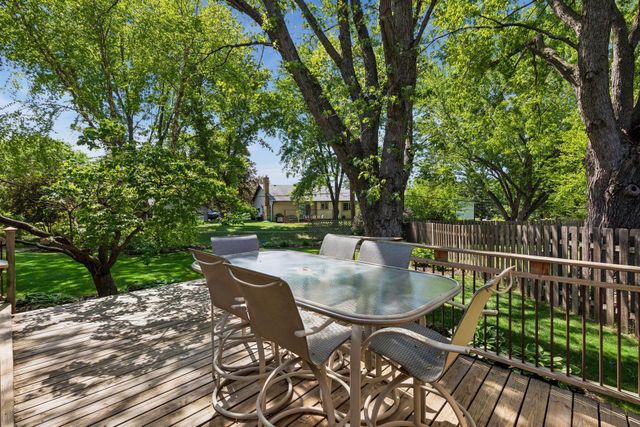 11304 19th Avenue S, Burnsville, MN 55337
