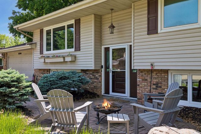 11304 19th Avenue S, Burnsville, MN 55337