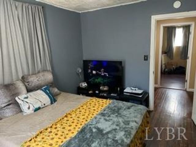 946 NW Kellogg Avenue, Roanoke, VA 24012