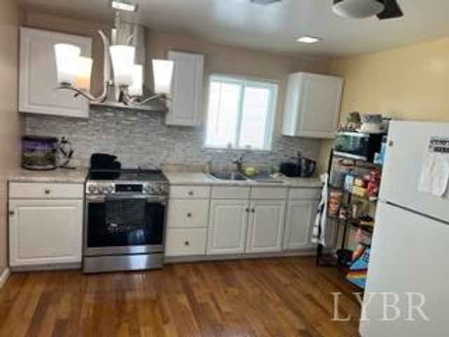 946 NW Kellogg Avenue, Roanoke, VA 24012