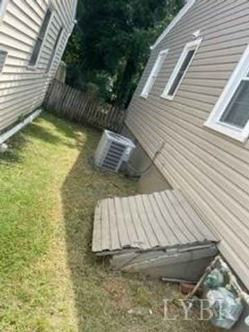 946 NW Kellogg Avenue, Roanoke, VA 24012