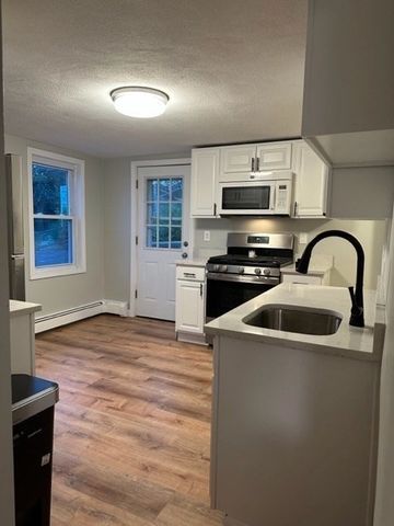 28 Salem Street 3, Reading, MA 01867